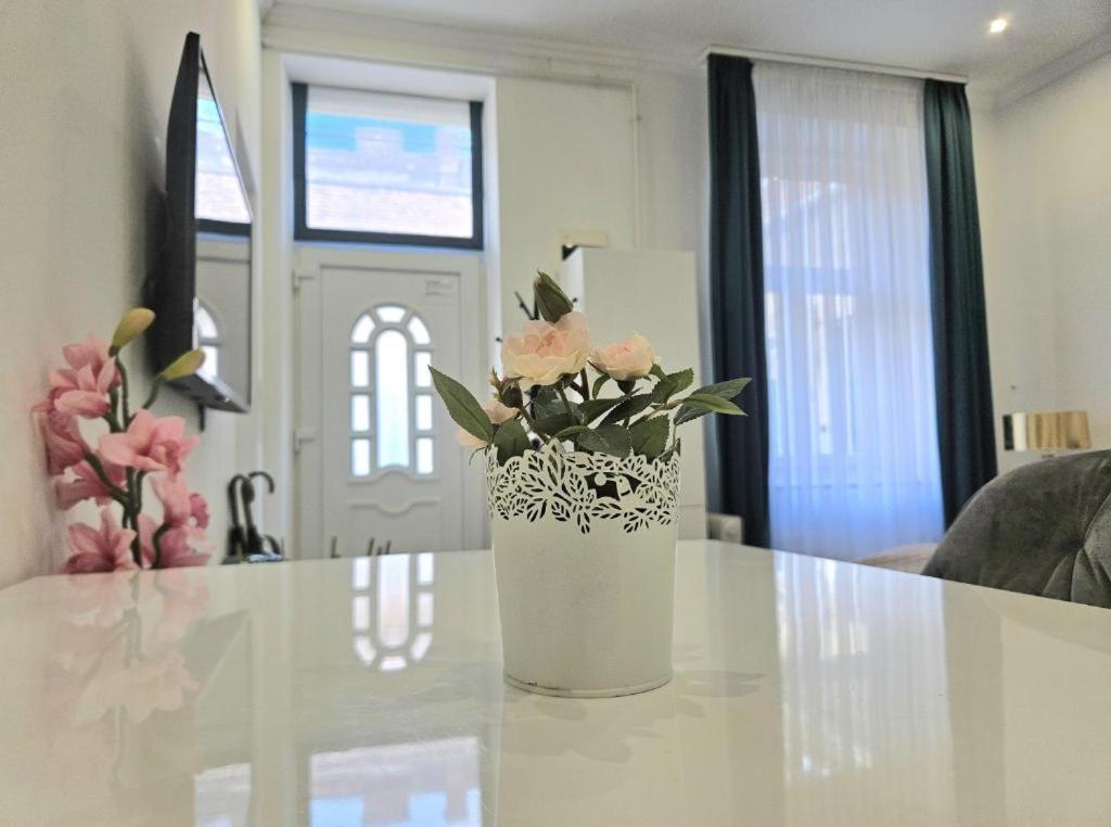 Designer Downtown Gem Apartman Budapest Kültér fotó